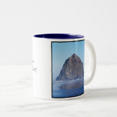 Heuschober-Felsen-Tasse Zweifarbige Tasse (VorderseiteRechts)