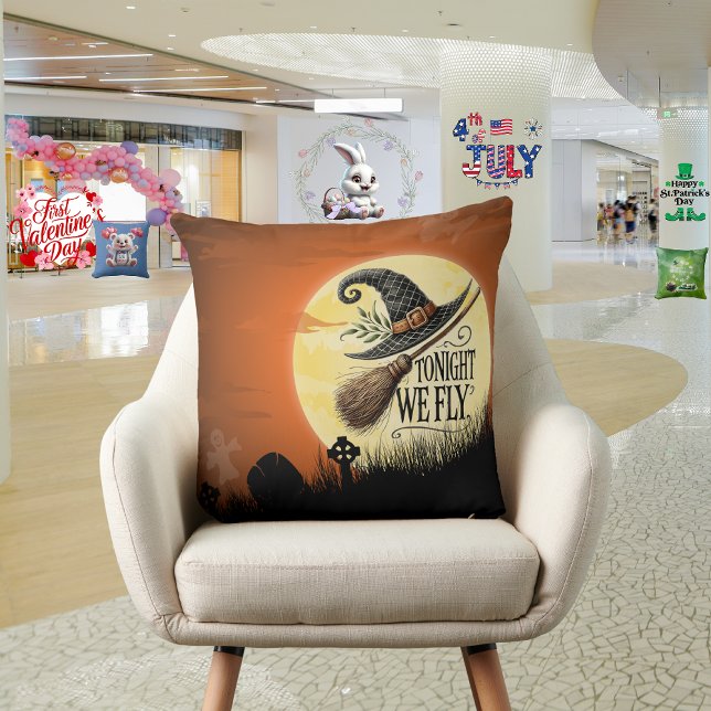 Heute Abend fliegen wir Halloween Kissen (Von Creator hochgeladen)