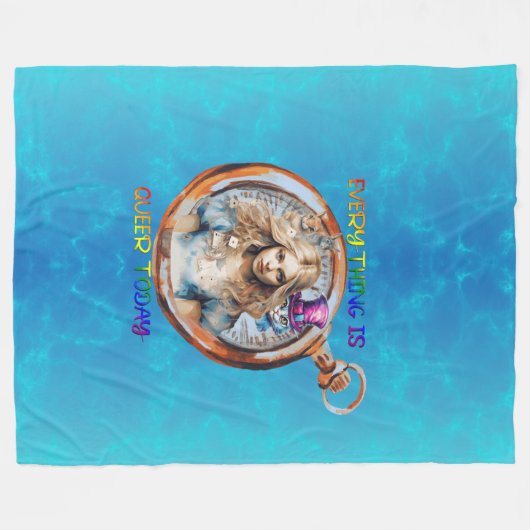 Heute ist alles Que - Alice im Wunderland Fleecedecke (Vorderseite (Horizontal))