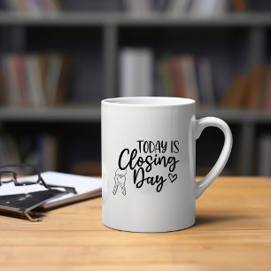 Heute ist die Tasse des Abschlusstages
