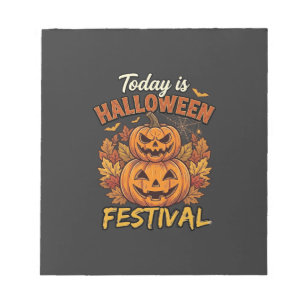 Heute ist Halloween-Festival Gestapelte Kürbisse S Notizblock