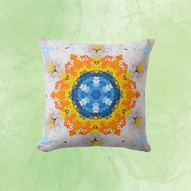Hex Mandala Blue Yellow Orange und White Kissen (Von Creator hochgeladen)