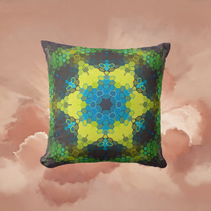 Hex Mandala Green Yellow und Blue Kissen