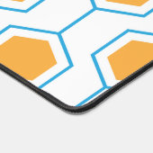 Hexagon abstraktes geometrisches Muster in orangef Schreibtischunterlage (Ecke)