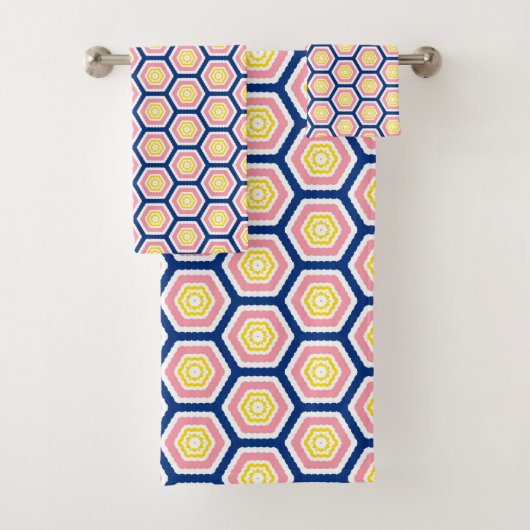 Hexagon-Blume-Muster blau pinkgelb Badhandtuch Set (Insitu)
