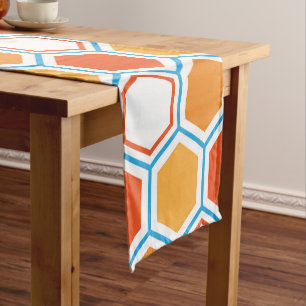 Hexagon in orange, blue and white kurzer tischläufer