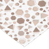 Hexagon & Triangle Pink & Brown auf weißem Muster Mittelgroßer Tischläufer (Ecke)
