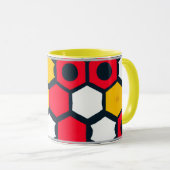 Hexagonen aus roter und gelber Tasse (VorderseiteRechts)