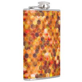 Hexagonmosaik an Stellen in rötlichen Tönen werfen Flachmann