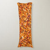 Hexagonmosaik an Stellen in rötlichen Tönen werfen Seitenschläferkissen (Vorderseite Vertikal)