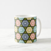 Hexagons und Dreiecke Kaffeetasse (VorderseiteRechts)