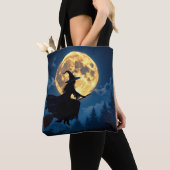 Hexe auf Broom durch Vollmond Halloween Tasche (Von Nahem)