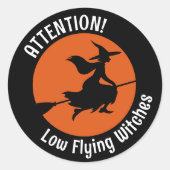 Hexe auf Broom Runder Aufkleber (Vorderseite)