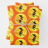 Hexe auf einem Broomstick mit Papierfolien Geschenkpapier Set (Beispiel)