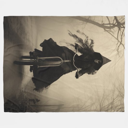 Hexe auf einem Fahrrad Fleecedecke (Vorderseite (Horizontal))