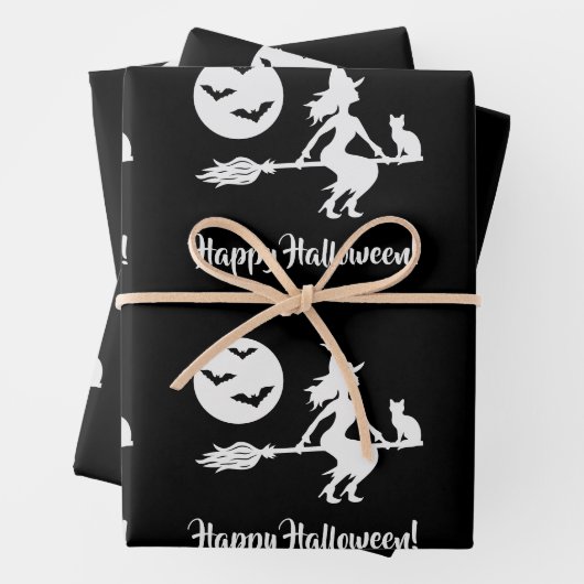 Hexe auf einem schwarzen und weißen Halloween Geschenkpapier Set (Beispiel)