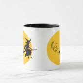 Hexe auf ihrer Broom-Tasse Tasse (Zentrum)