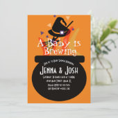 Hexe Cauldron Spooky Halloween Baby Shower Orange Einladung (Stehend Vorderseite)