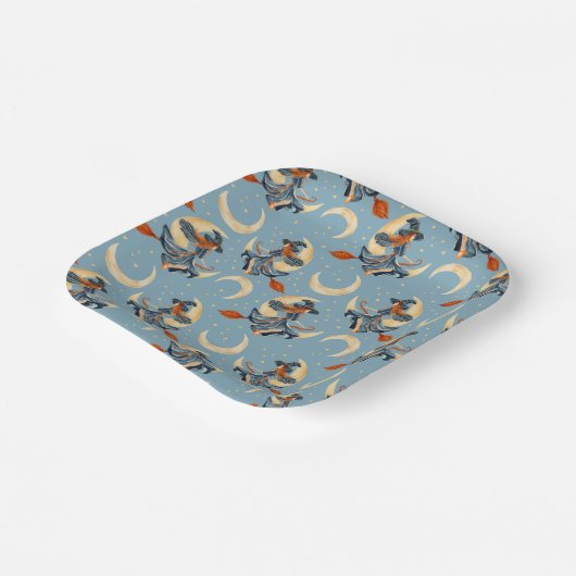 Hexe, die auf dem Mond fliegt Pappteller (Gewinkelt)