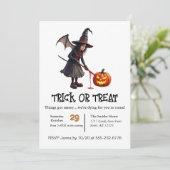 Hexe Got einen unheilvollen Trick oder Behandlung Einladung (Stehend Vorderseite)