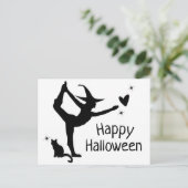 Hexe Halloween Namaste Yoga Schwarz-weiß Modern Postkarte (Stehend Vorderseite)