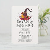 Hexe Hitched Gray Halloween Brautparty Invitat Einladung (Stehend Vorderseite)