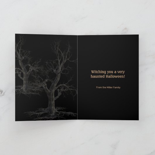 Hexe in Spooky Forest Halloween Karte (Innenseite)