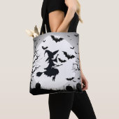 Hexe mit Fledermäusen Funny Halloween Thema Tasche (Von Nahem)