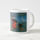 Hexe mit schwarzer Katze zu Halloween Jumbo-Tasse (Vorderseite Rechts)