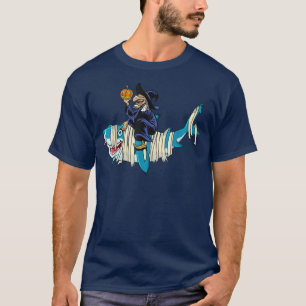 Hexe Riding Mummy Shark Halloween Witch Sha T-Shirt