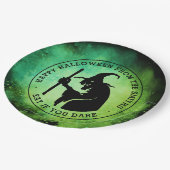 Hexe und benutzerdefinierter Text grün schwarz Hal Pappteller (Schrägansicht)