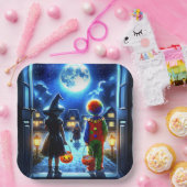 Hexe und Clown, die ein Monster Halloween anschaue Pappteller (Party)