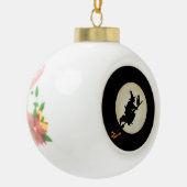Hexe und Katze Keramik Kugel-Ornament (Links)