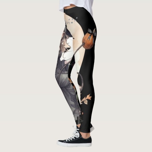 Hexe und Katze mit Erntemond und Ravens Leggings (Links)
