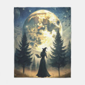 Hexe unter Vollmond verzauberte Nacht Fleecedecke (Vorderseite)