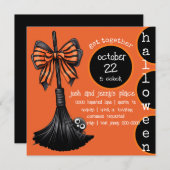 Hexen Broom and Bow mit Peeking Spider Party Einladung (Vorne/Hinten)