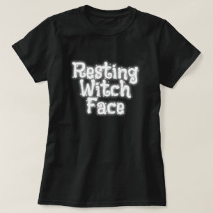 Hexen-Gesicht Halloween im Ruhezustand T-Shirt