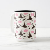 Hexen Hats Pumpkins und Fledermäuse Zweifarbige Tasse (Vorderseite Links)