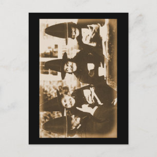 Hexen Tea Party - Sepia Postkarte