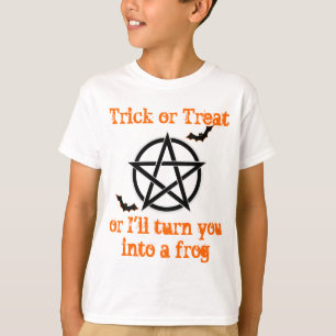 Hexen Zauberpentagramm-Trick oder Behandlung T-Shirt