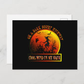 Hexenfahren bricht auf einer dunklen Wüste Postkarte (Vorne/Hinten)