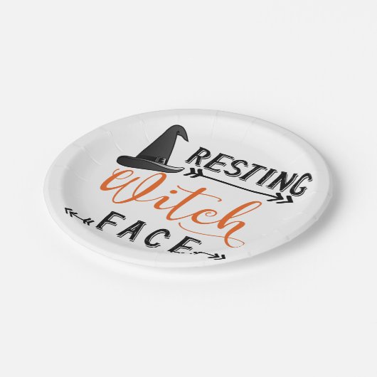 Hexengesicht Pappteller (Schrägansicht)