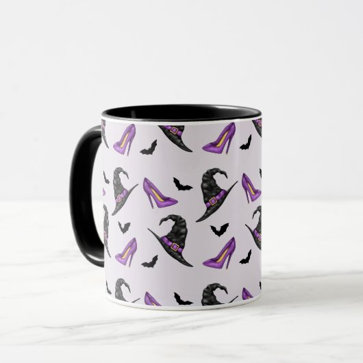 Hexenhut Lilac-Heelse mit Fledermausmuster Tasse (Vorderseite Links)