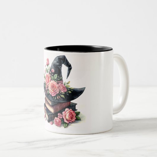 Hexenhutbuchstapel mit rosa Rosen Zweifarbige Tasse (VorderseiteRechts)