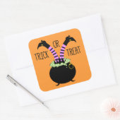 Hexenleder in Black Pot I Trick oder Treat Quadratischer Aufkleber (Umschlag)