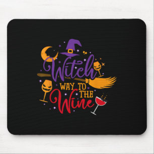 Hexenmeister zum WeinHalloween-Trinken für Wicca Mousepad