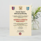 Hexenschule und Zauberer Geburtstagspartei Einladung (Stehend Vorderseite)