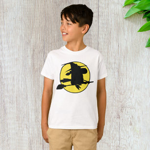 Hexensilhouette fliegt auf Besen gegen Vollmond T-Shirt