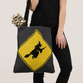 Hexenwarnung Halloween Tasche (Von Nahem)
