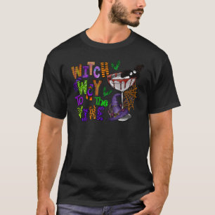 Hexenweg bis zum WeinHalloween, der Wein trinkt T-Shirt